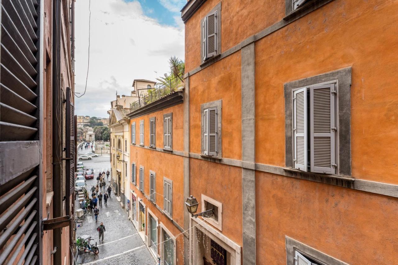 Maison Regola, Styilish Apt In Campo De Fiori Rome Bagian luar foto